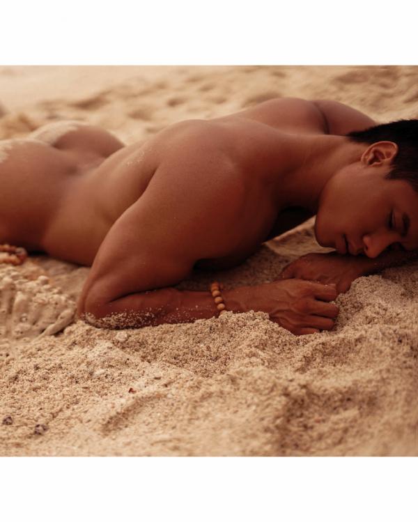 Homme-6-精壯美男魚